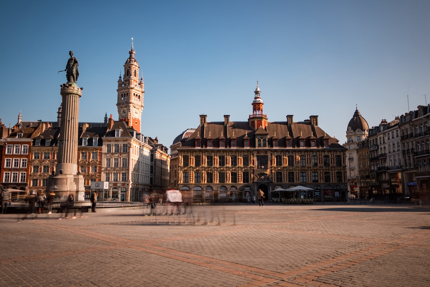 Vous déménagez à Lille, optez pour la location d’un garde meuble